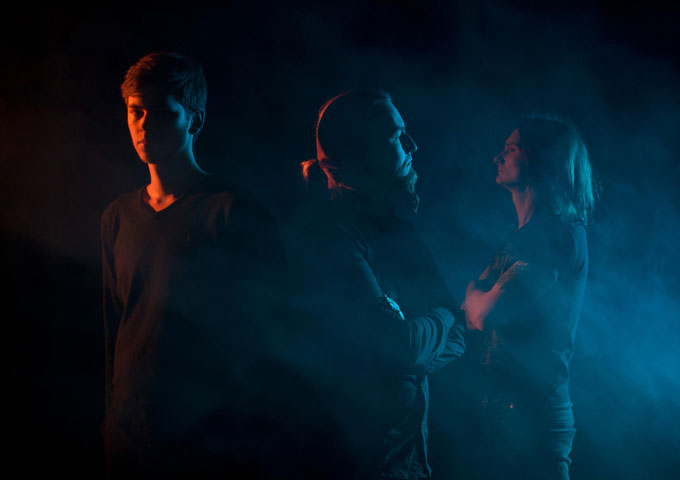 Progressive rock band from Russia – Lunar Woods presents a new album “Let’s Get Loud”